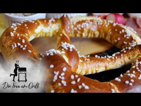 Making pretzels with a professional