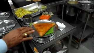 Masala Dosas! Learning to cook in Indian restaurant in Bangalore