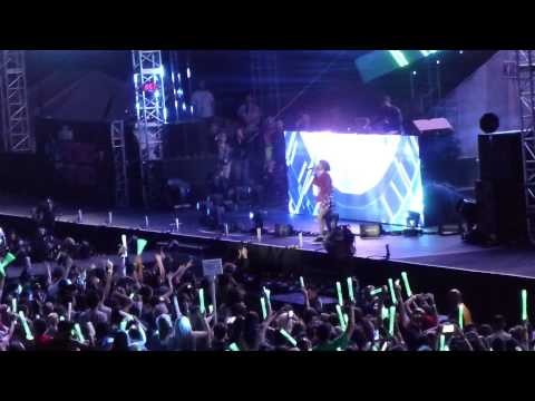 Zedd - Stay the Night feat. Hayley Williams @ Wango Tango - 05 10 2014