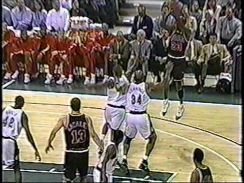 Michael Jordan 1996: 45pts vs. Vin Baker's Milwaukee Bucks