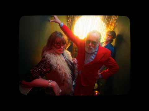 Dilla & TimmyT - Funkroboter (feat. Friedrich Liechtenstein) (Offizielles Musikvideo)