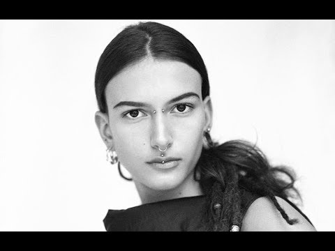 CHAI MAXIMUS Model Spring 2020 - Fashion Channel