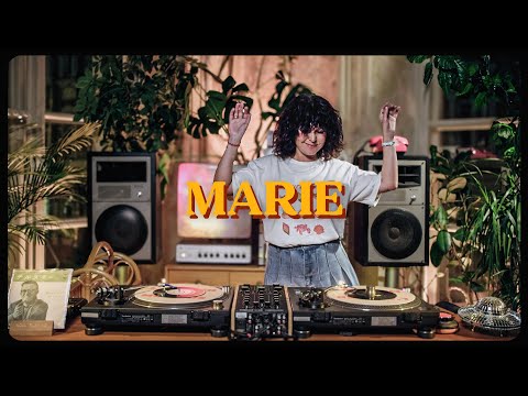 Summer Warmy Beach Easy-Listening by MARIE – L’atelier de Musique Ep037