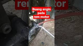 Download lagu How to bleed air from a disc brake system mp3