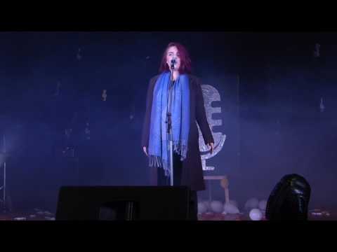 Sejla Hujdur  singing that rock n roll