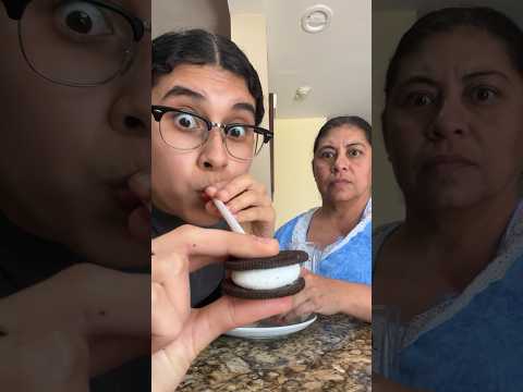 Oreo Hack for More Cream 🫣