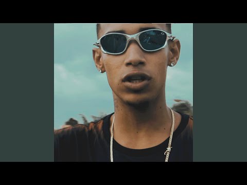 Trajadão de Lacoste