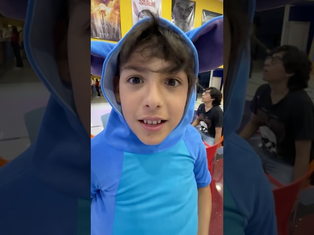 Vídeo relacionado con Disney Chaqueta bomber azul Lilo and Stitch para niña | Chaqueta universitaria streetwear con gráficos de puntadas | Ropa casual de manga larga | Ropa linda de dibujos animados