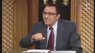 { لَّا تَجْزِى نَفْسٌ عَن نَّفْسٍۢ شَيْـًٔا وَلَا يُقْبَلُ مِنْهَا شَفَٰعَةٌ } لماذا يقبل وليس تقبل؟ image