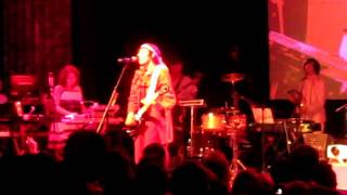 Of Montreal - Bunny Ain't No Kind Of Rider