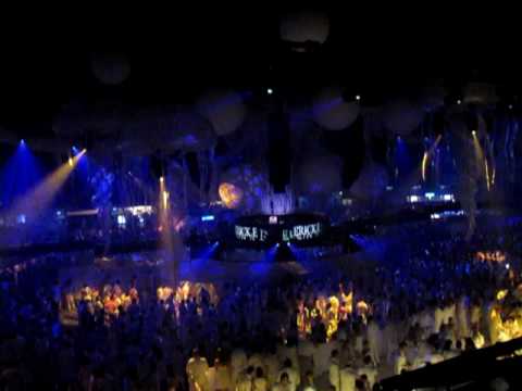 Sensation White / Vienna 2009-05-02 Eric E