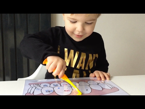 How To Teach Toddler To Brush Teeth Through Fun Activity