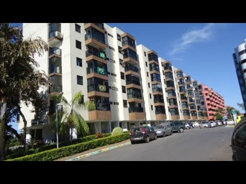 SQN 215 BL A - ED . JULIANA GREEN