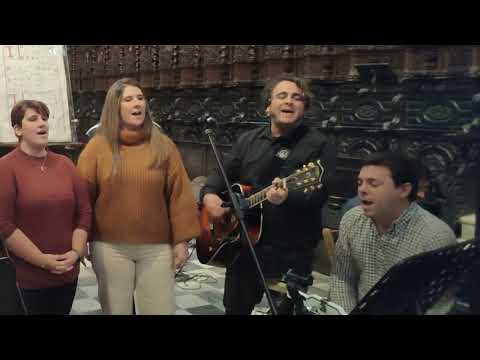 En Clave de Dios - María, la madre buena (Grupo Kairoi)