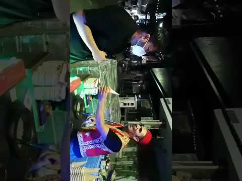 Ice Cream Prank Girls V/S Boys || #icecream #fun #funnyshorts #funnyvideo #prank #shorts #upboys