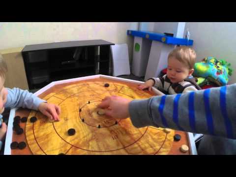 How to play Crokinole