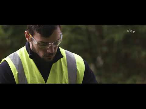 Akumuliatorinės gyvatvorių žirklės Dewalt DCM563P1 video