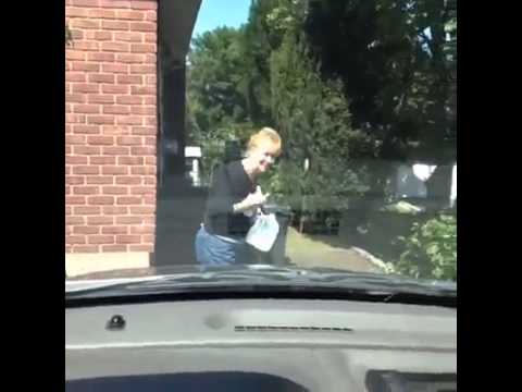 download lagu mp3 mp4 Vine Milk Throw, download lagu Vine Milk Throw gratis, unduh video klip Vine Milk Throw