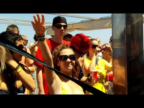 PROPZ, ROWNEY & MC TRIGGA - TRIGGA BOAT PARTY - INNO IN THE SUN 2011 VID 01