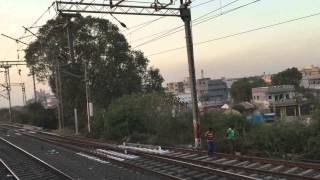 preview picture of video '12437 Rajdhani Departing Balharshah'