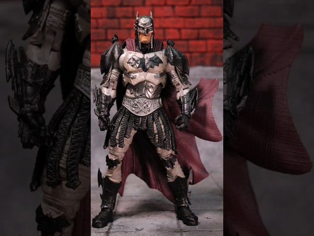 Vídeo relacionado con McFarlane Toys DC Multiverse - Figura de Batman Dark Knights of Steel (17,8 cm, increíblemente Detallada a Escala de 17,8 cm, diseñada con Ultra articulación, Incluye Espada y Base