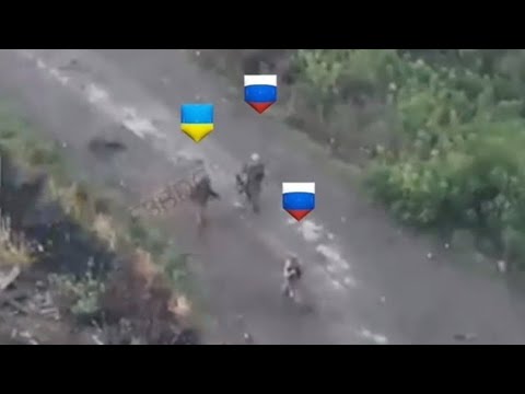 Ukrainian Soldier Shot Two Russian Soldiers at Close Range!