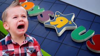 Toys R Us is going out of business; Chinese reporter’s epic eye-roll censored by China - 03/15/2018