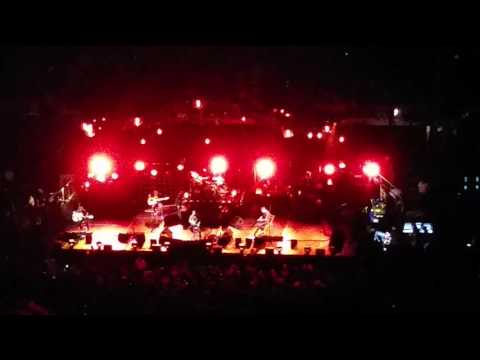 Pearl Jam - Sleeping By Myself 4 9 16 American Airlines Miami