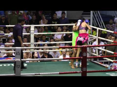 Teresa (Sinbi Muay Thai) Fights for the WMC World Title