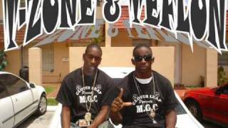 LIL WAYNE N  LLOYD  FT TZONE MGC DIP UP OUTTA HERE