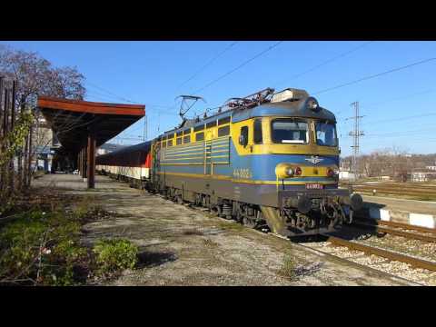 БВ 2612 с локомотив 44 002