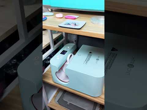 Cricut Sublimation Mug in HTVRONT Auto Tumbler Heat Press - 25 Days of Cups - Day 15 #vlogmas