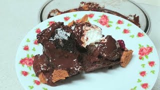 עוגת שוקולד עם קרמבו במיקרוגל מהירה  Chocolate cake with crmbo in the microwave, fastand delicio (הערוץ של ליהי קרויץ - מטבח בקלי קלות) - התמונה מוצגת ישירות מתוך אתר האינטרנט יוטיוב. זכויות היוצרים בתמונה שייכות ליוצרה. קישור קרדיט למקור התוכן נמצא בתוך דף הסרטון