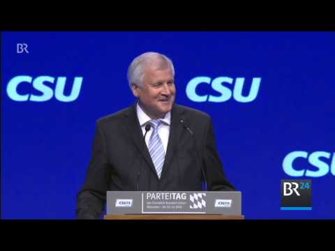 Seehofer hits out: Knee-slapper at Söder's expense - CSU party conference | BR24