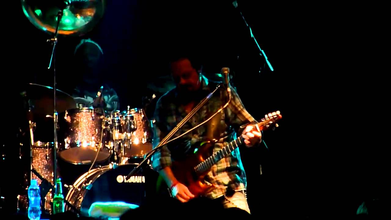 Lee Ritenour with Steve Lukather Live - 6 String Theory - www.jhanamusic.com.mp4