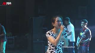 Download lagu GOYANG SUNTIK BARENG AURA PARAMITA PECAH SERIBU AB PRO JOGJA mp3
