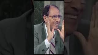 الفرق بين { تَجْرِي مِن تَحْتِهَا } و { تَجْرِى تَحْتَهَا } في وصف الأنهار image