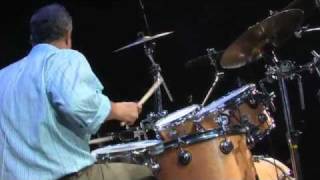 Robby Ameen - Drum Solo - Muevete