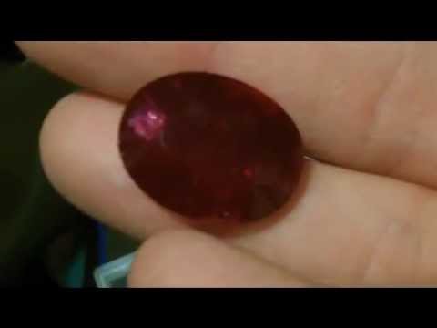 RUBINO NATURALE TRATTATO GIGANTE  22,63ct  NATURAL RUBY LEAD GLASS FILLED