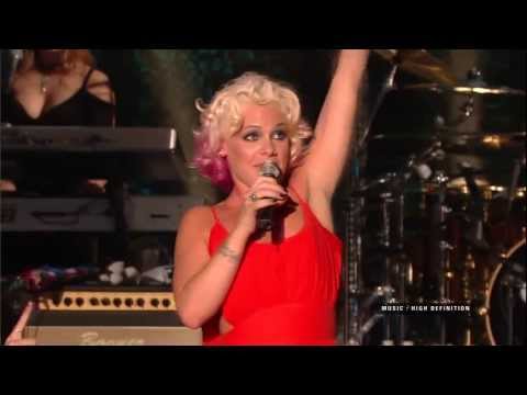 Pink - Flash Mob live in New York FULL  [HQ]