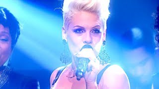 P!nk - Try (The Graham Norton Show 31/12/2012)