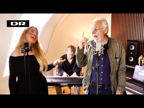 Sissal og Jørgen Olsen - Fly on the wings of love (LIVE)