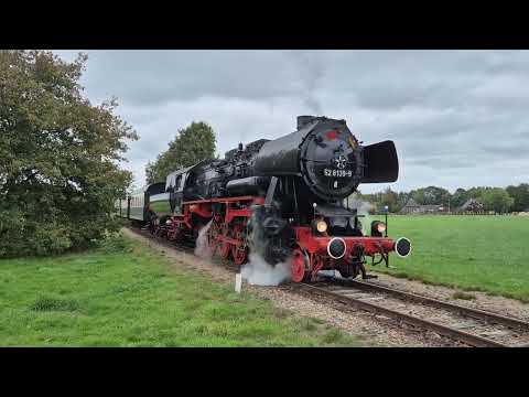 VSM - Passerende Stoomtrein richting station Beekbergen 