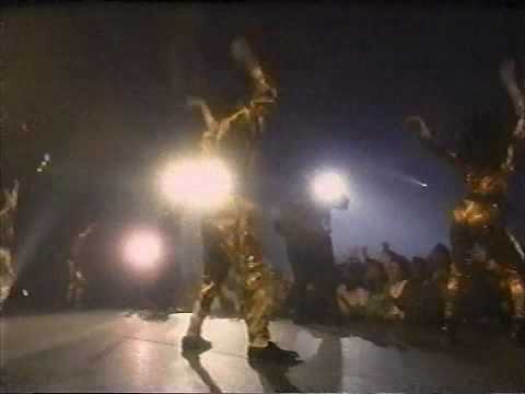 MC Hammer - Dancing Machine (Video)