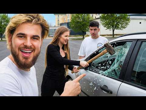 Iubita I-a Distrus Mașina Și I-am Luat Alta