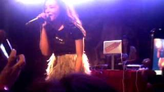 Jessica Jarrell - Confetti falls. 11/11/11 @ Paris