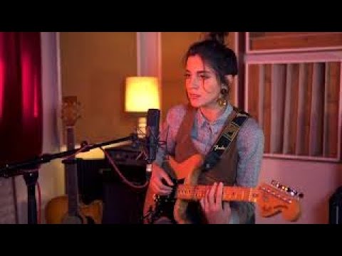 Anna Castiglia - Tutto Più Rosso (Unplugged)