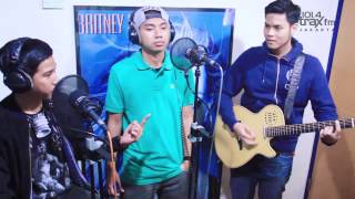 Download lagu SALMON Trax FM : RAN - Dekat Di Hati mp3 Download lagu SALMON Trax FM : RAN - Dekat Di Hati mp3