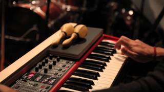 The Greenhornes - Cave Drawings (Live on KEXP)