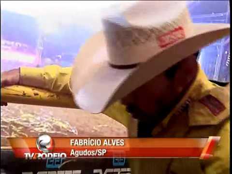 Fabrício Alves vs Azarrô